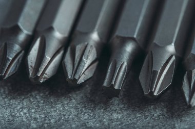 Vidaları yakınlaştırmak için bitikler kümesi