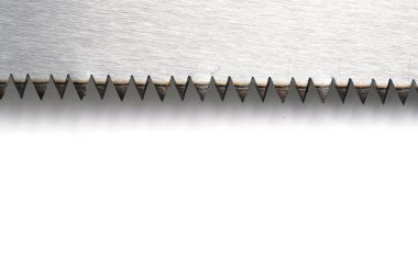 Metal testere bıçağı beyaz arkaplanda metin veya resim için kopyalama alanı ile