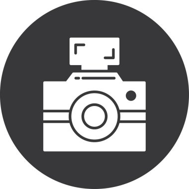 Fotoğraf makinesi simgesi. Beyaz arkaplanda izole edilmiş web tasarımı için fotoğraf makinesi vektör simgesinin basit çizimi