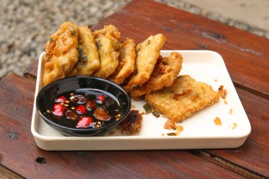 Tempe Mendoan is a Type Fried Food From Indonesian clipart