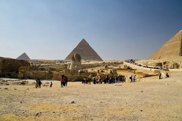 Giza Egipt Listopad 2022 Widok Piramidy Wielki Sfinks Gizie Pełen — Zdjęcie stockowe