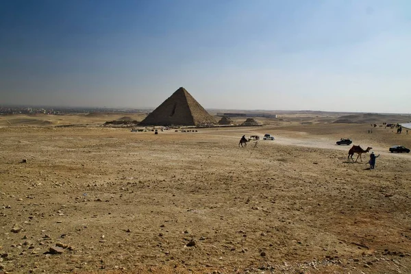 Πανοραμική Άποψη Των Διάσημων Πυραμίδες Γκίζα Στην Αίγυπτο Ένα Μνημείο — Φωτογραφία Αρχείου