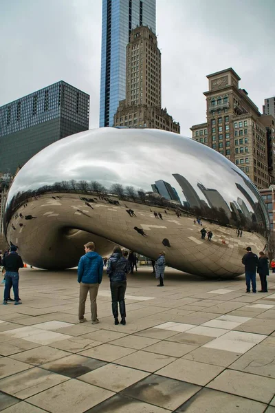 Chicago Usa April 2023 시카고 밀레니엄 도알려진 공원은 관광지중 하나입니다 — 스톡 사진