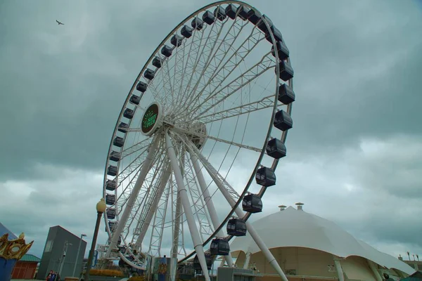 Chicago Dubna 2023 Ferris Wheel Navy Pier Cold Cloudy Day — Stock fotografie