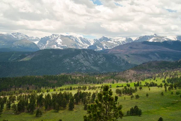 Vista Panorámica Del Hermoso Paisaje Montaña Rocosa Parque Estes Colorado — Foto de Stock