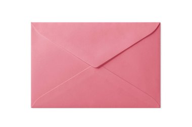 Beyaz arka planda izole edilmiş pembe bir zarf modeli. Yüksek çözünürlük. 