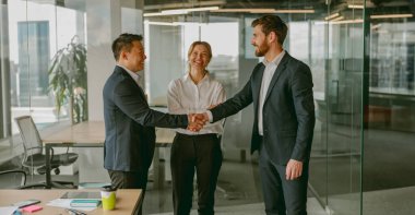 Modern iş ortamında işbirliği ve ortaklığın önemi abartılamaz.