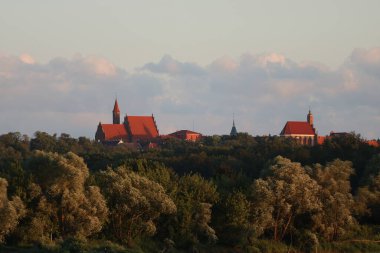 Chelmno şehrinin panoraması. Vistula Nehri 'nden Görünüm.