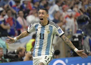 Doha-Katar 18 Aralık 2022, futbol dünya kupası finali, Arjantin ve Fransa, Arjantin Kupası şampiyonu ve oyuncu Di Maria 
