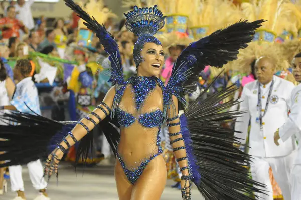 Rio de Janeiro-Brazil, 9 Şubat 2022. Dünyanın en büyük karnavalı olarak kabul edilen Rio de Janeiro Karnavalı sırasında Sambromo Özel Samba Okulları Geçidi.