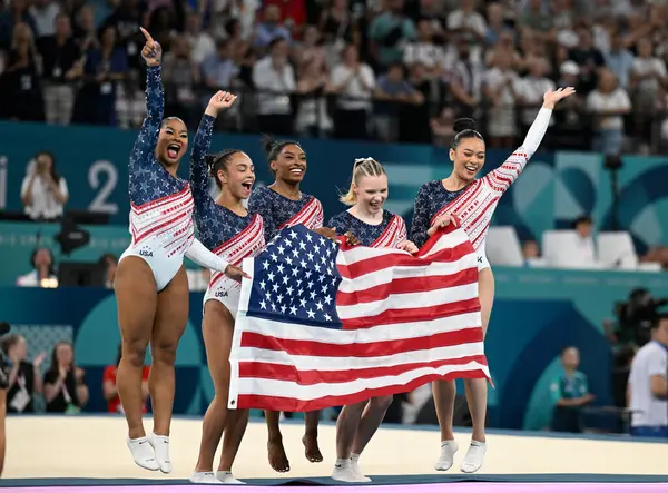 Paris - Fransa, 30 Temmuz 2024, Paris Olimpiyatları 2024, Kadın Sanatsal Jimnastiği, ABD takımı altın madalya kazandı