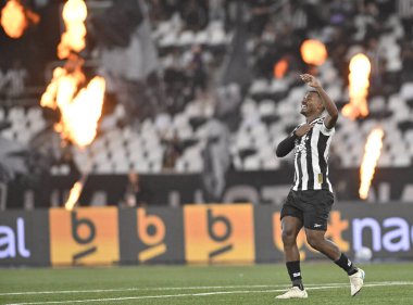 Rio de Janeiro-Brazil, 11 Mayıs 2025, Brezilya Futbol Şampiyonası, Botafogo ve Internacional takımları arasında Nilton Santos Stadyumu 'nda oynanan maç.