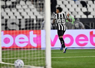 Rio de Janeiro-Brazil, 11 Mayıs 2025, Brezilya Futbol Şampiyonası, Botafogo ve Internacional takımları arasında Nilton Santos Stadyumu 'nda oynanan maç.