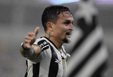 Rio de Janeiro-Brazil, 11 Mayıs 2025, Brezilya Futbol Şampiyonası, Botafogo ve Internacional takımları arasında Nilton Santos Stadyumu 'nda oynanan maç.