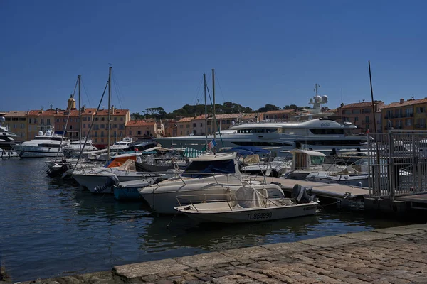 Saint Tropez Frankrijk Augustus 2022 Luxe Jachten Boten Zeilboten Varen — Stockfoto