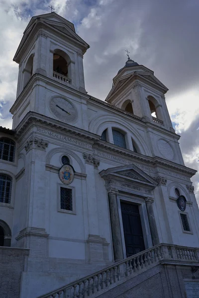 Roma Italia Septiembre 2022 Iglesia Santissima Trinit Dei Monti Menudo —  Fotos de Stock