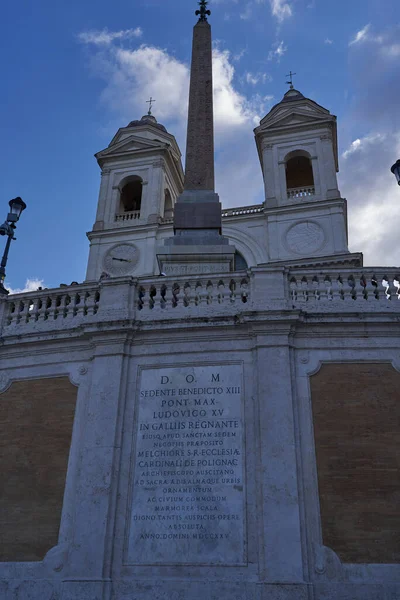 Roma Italia Septiembre 2022 Iglesia Santissima Trinit Dei Monti Menudo —  Fotos de Stock