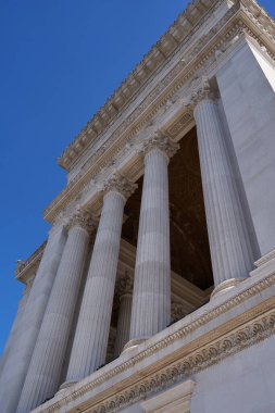 Roma, İtalya - 22 Eylül 2022 - Altare della Patria, Anavatan 'ın sunağı, resmi adıyla İkinci Victor Emmanuel Ulusal Anıtı, Vittoriano olarak da basitleştirildi.                               