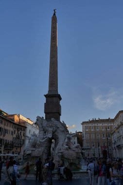 Roma, İtalya - 23 Eylül 2022 - Roma 'nın merkezinde Piazza Navona Meydanı                               