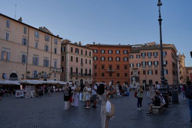 Roma, İtalya - 23 Eylül 2022 - Roma 'nın merkezinde Piazza Navona Meydanı                               