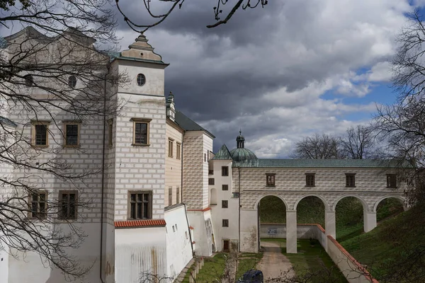 Pardubice Czech Republic March 2023 Вид Pardubice Castle Одного Весняного — стокове фото