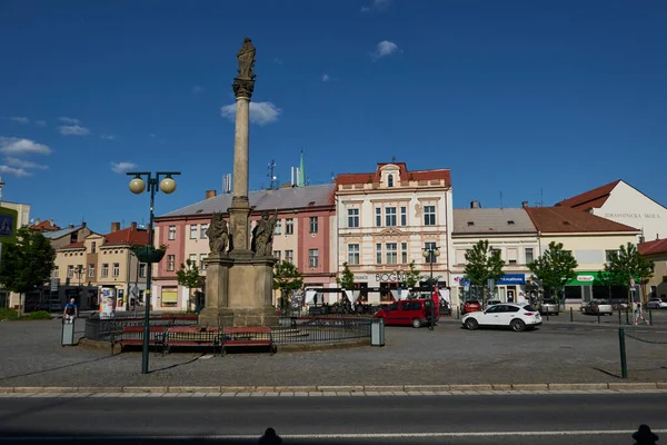 Nymburk Czechy Maja 2023 Plac Namesti Premyslovcu Słoneczne Wiosenne Popołudnie — Zdjęcie stockowe