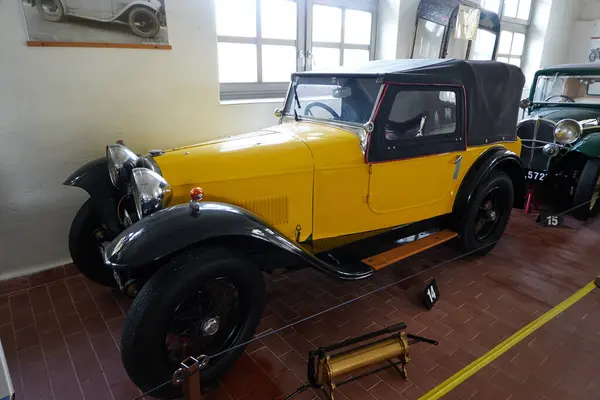 Rozmital pod Tremsinem, Česká republika - 22. března 2025 - Regionální muzeum - soukromá sbírka historických automobilů Aero