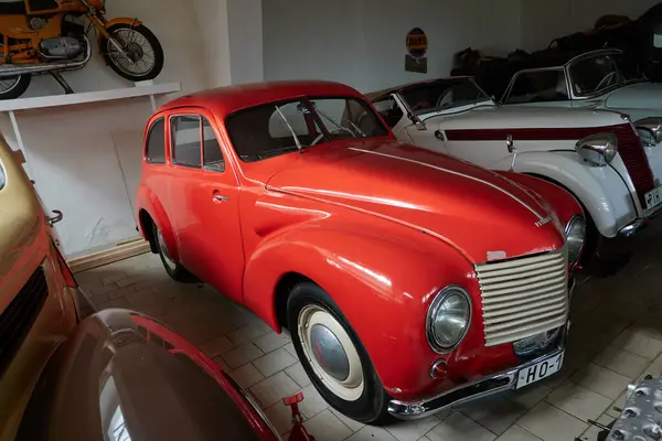 Rozmital modül Tremsinem, Çek Cumhuriyeti - 22 Mart 2025 - Bölgesel Müze - tarihi Aero arabalarının özel koleksiyonu                               