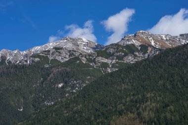 Neustift im Stubaital, Avusturya - 19 Nisan 2025 - Stubai Vadisi - Paskalya Zamanı Stubaital                               