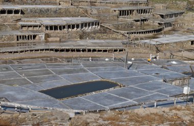 Ayala Aiara Vadisi 'ndeki Aes köyünün manzarası. Bask Ülkesi. İspanya