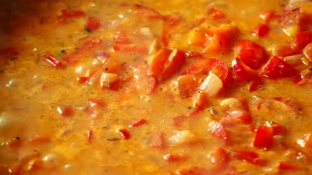 Gotowanie Sosu Pomidorowego Patelni Drzwiach Chiangmai Tajlandii — Wideo stockowe