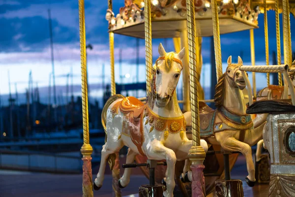 Karusell Med Hästfigurer — Stockfoto