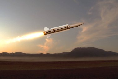 Askeri füze dağların, çölün, dumanın ve ateşin arka planında uçuyor. Kavram: Gündoğumunda füze saldırısı, önleyici saldırı, Orta Doğu 'da savaş.