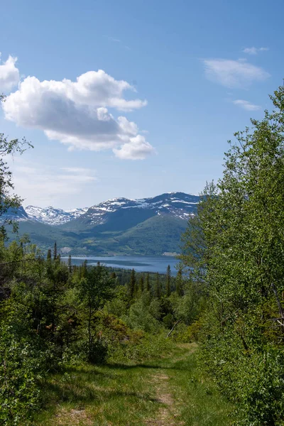 Landschaftsbild Von Bergen Und See Der Sommersaison — Stockfoto
