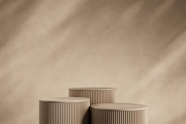 Drie Beige Podia Met Minimale Achtergrond Wazige Schaduwachtergrond Abstracte Modellering Stockfoto