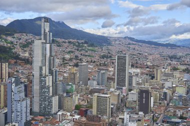 Bogota şehrinin havadan görünüşü