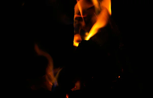 Вогонь Горить Темряві — стокове фото