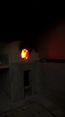 Fırındaki ateş kırmızı yanıyor..