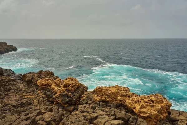 Волны Атлантическом Побережье Кабо Верде — стоковое фото