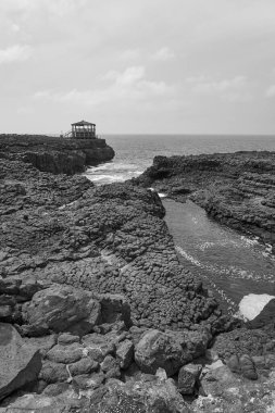 Cape Verde 'de Atlantik kıyısında dalgalar