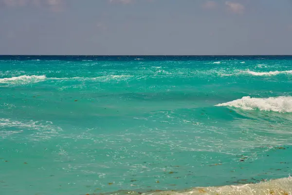 Волны Пеной Побережье Карибского Моря Мексике — стоковое фото