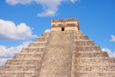 Kukulkan Tapınağı, Chichen Itza 'da piramit, Yucatan, Meksika