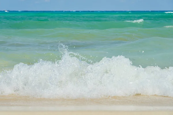 Κύματα Της Θάλασσας Της Καραϊβικής Ορίζοντα Στο Βάθος — Φωτογραφία Αρχείου