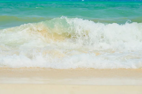 Arkasında Ufuk Olan Karayip Denizinin Dalgaları — Stok fotoğraf