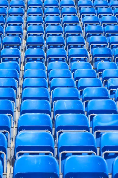 背景としてスタジアムの表彰台の椅子 — ストック写真