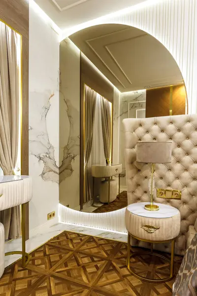 Luxus Hotelschlafzimmer Bett Mit Kopfteil — Stockfoto