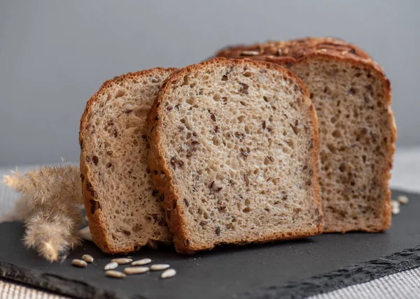 Rye Bread Seeds Lies Dark Board Light Table Home Bakery — Stock Photo, Image