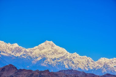 Sikkim 'den Kanchenjunga Dağı' nın panoramik ve görkemli manzarası