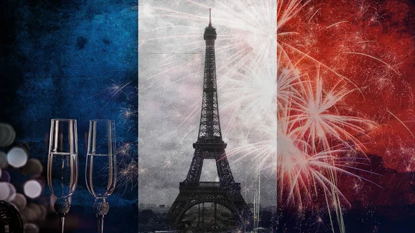 烟花背景与法国国旗巴黎庆祝之夜 巴黎埃菲尔铁塔新年烟火 图库图片