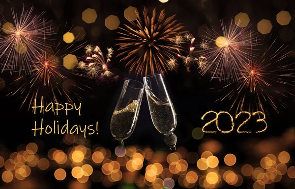 两个香槟酒杯新年背景 图库照片
